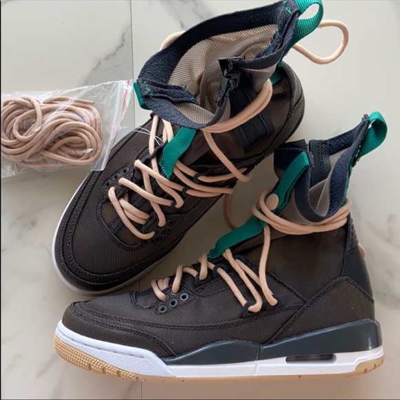 NWT Nike Air Jordan 3 Retro Explorer Lite - Picture 4 of 7